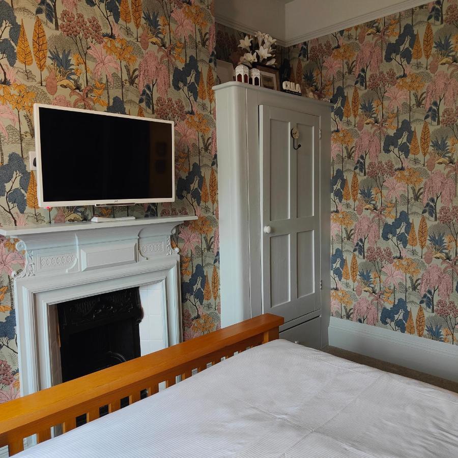 The Corner House Bed & Breakfast Lowestoft Bagian luar foto