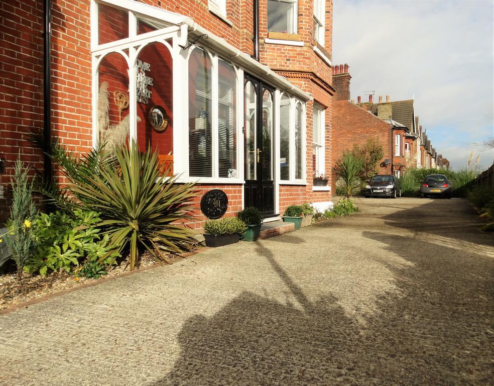 The Corner House Bed & Breakfast Lowestoft Bagian luar foto