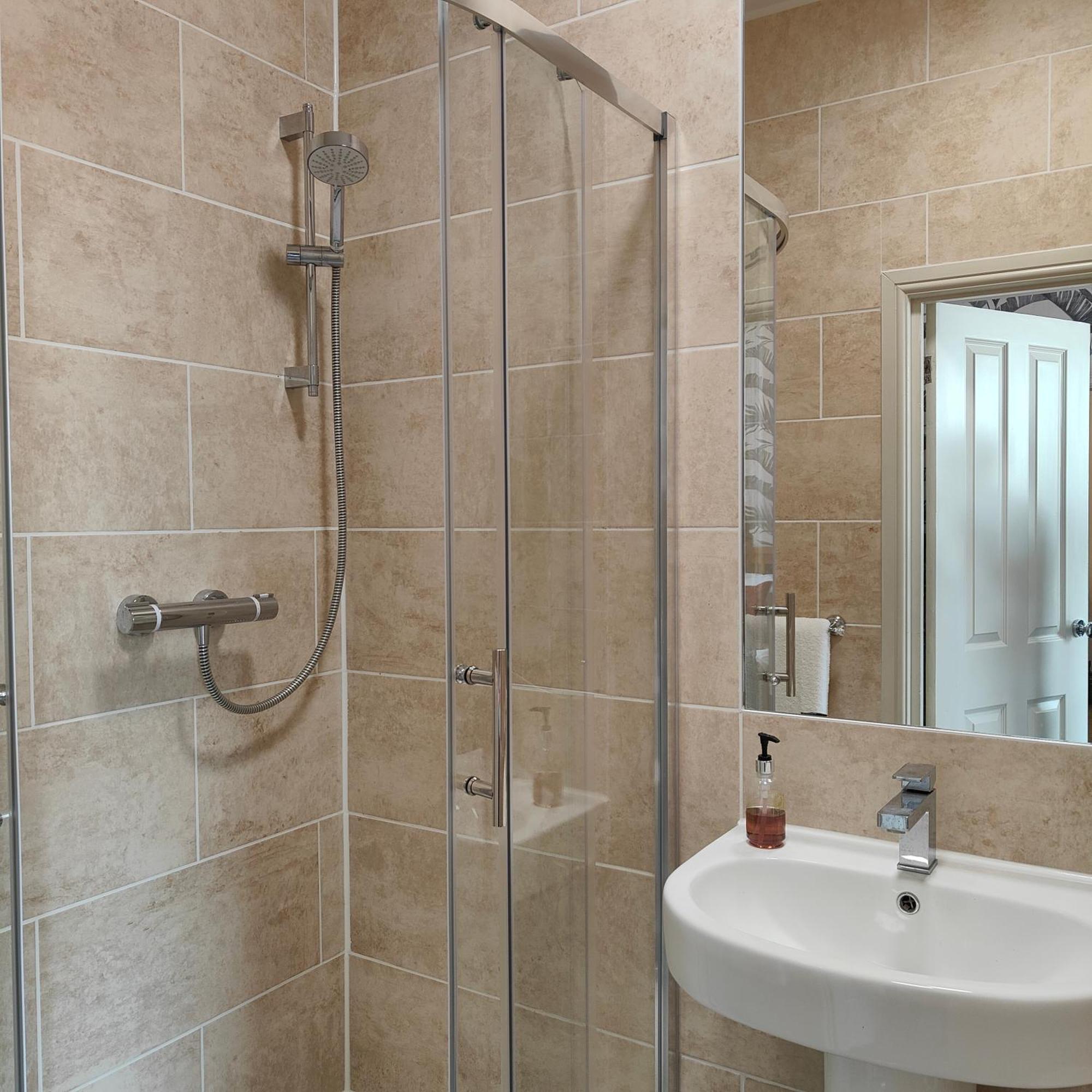 The Corner House Bed & Breakfast Lowestoft Ruang foto
